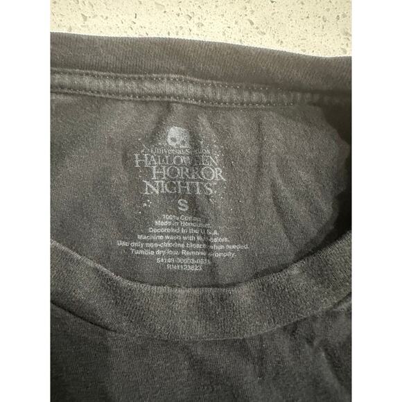 Universal Studios Halloween Horror Night Crew Neck Black SS T-Shirt Men's Sz S - Picture 3 of 6